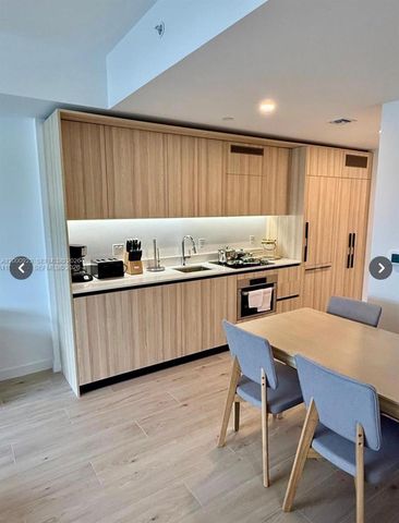 225 N Miami Ave 212, Miami, FL 33128