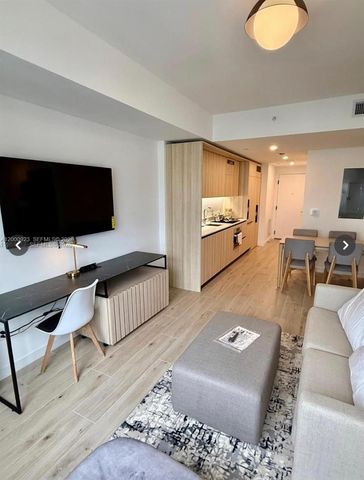 225 N Miami Ave 212, Miami, FL 33128