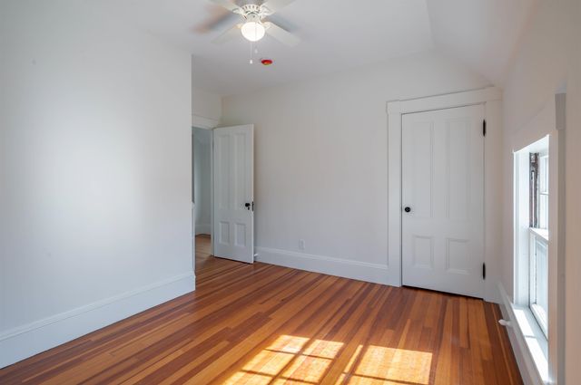 18 Manchester Street, Nashua, NH 03064
