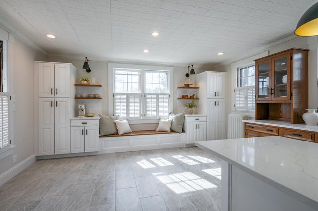 18 Manchester Street, Nashua, NH 03064