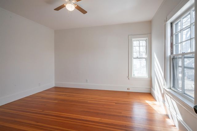 18 Manchester Street, Nashua, NH 03064