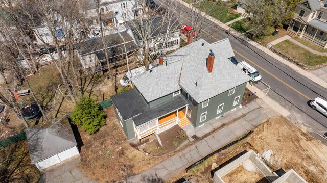 18 Manchester Street, Nashua, NH 03064