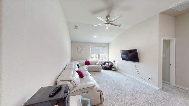 7002 Running Iron Trail, Sachse, TX 75048
