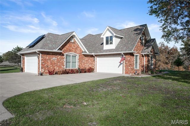 24185 Schuetzenground Road, Warrenton, MO 63383