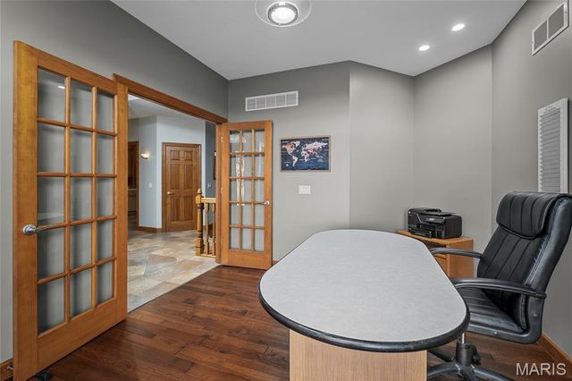 24185 Schuetzenground Road, Warrenton, MO 63383