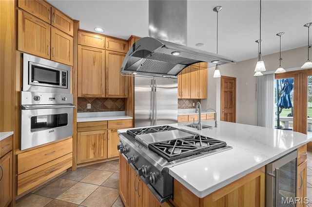 24185 Schuetzenground Road, Warrenton, MO 63383