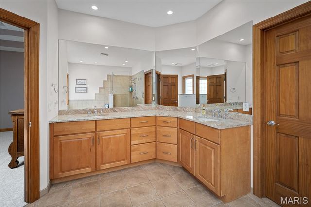 24185 Schuetzenground Road, Warrenton, MO 63383