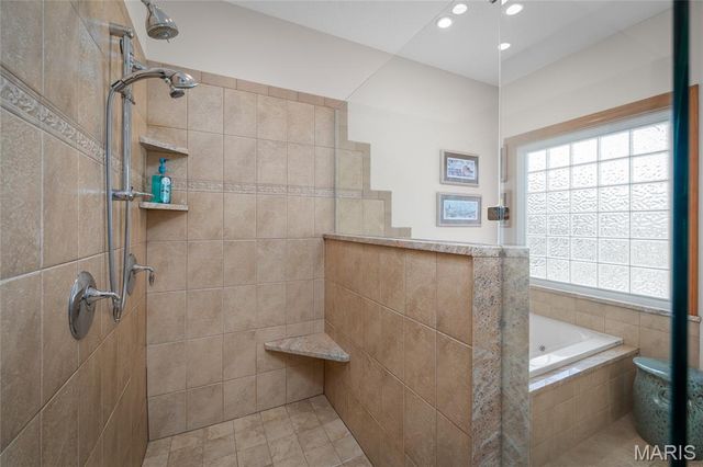 24185 Schuetzenground Road, Warrenton, MO 63383