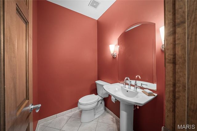 24185 Schuetzenground Road, Warrenton, MO 63383