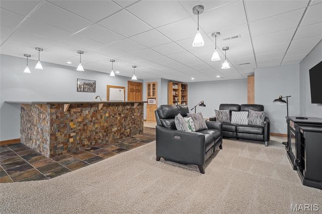 24185 Schuetzenground Road, Warrenton, MO 63383