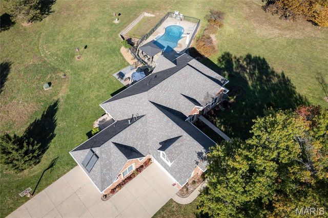 24185 Schuetzenground Road, Warrenton, MO 63383