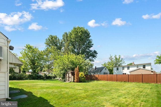 524 FIFTH AVE, Barrington, NJ 08007