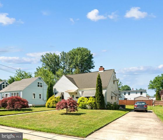 524 FIFTH AVE, Barrington, NJ 08007