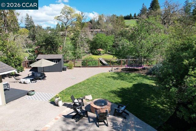 3 Buckeye Ln, Danville, CA 94526