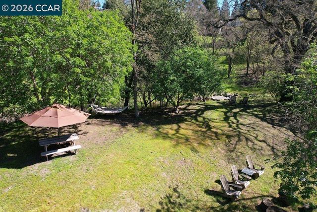 3 Buckeye Ln, Danville, CA 94526