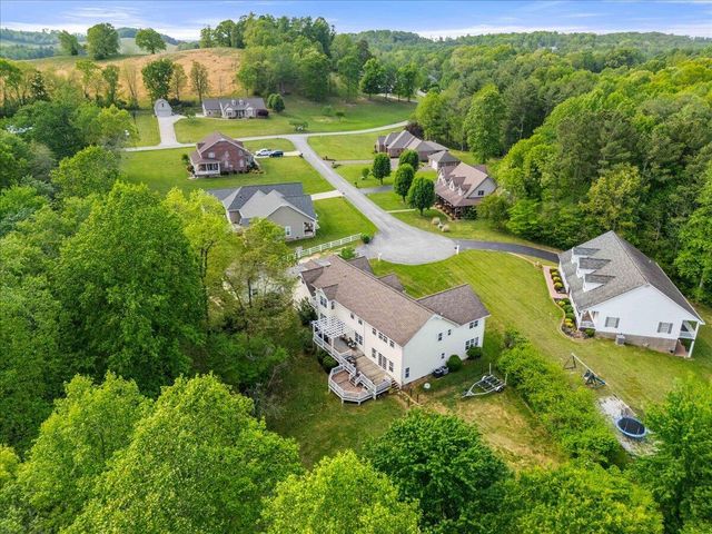 70 Elkhorn Lane, Corbin, KY 40701