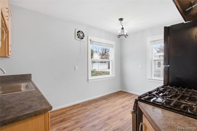 3515 Durham Road, Royal Oak, MI 48073