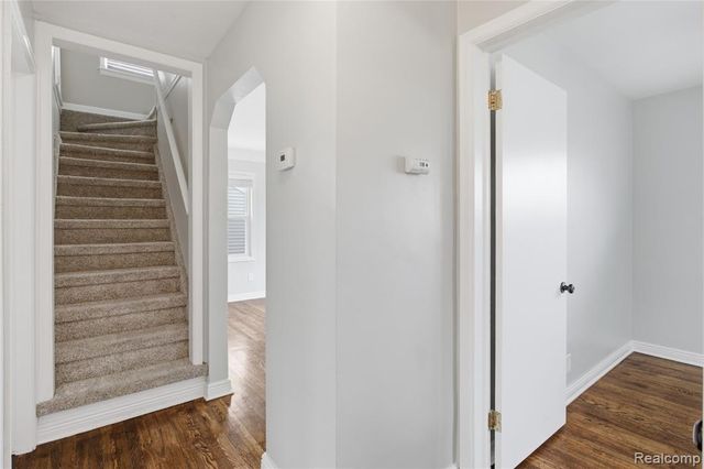 3515 Durham Road, Royal Oak, MI 48073