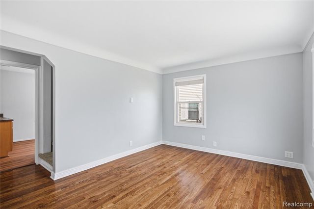 3515 Durham Road, Royal Oak, MI 48073