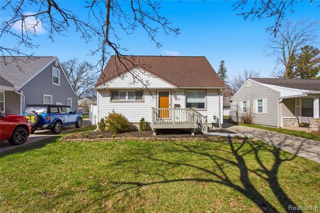 3515 Durham Road, Royal Oak, MI 48073
