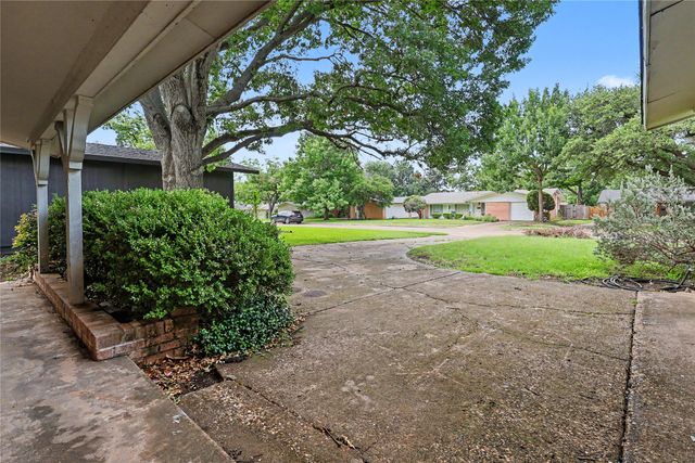 910 Wisteria Way, Richardson, TX 75080