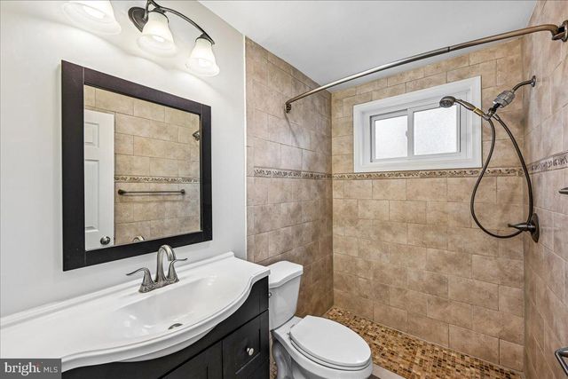 6717 ANTHONY ST, Alexandria, VA 22306
