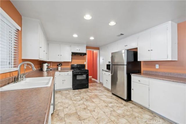 11980 Auburn Avenue, Yucaipa, CA 92399