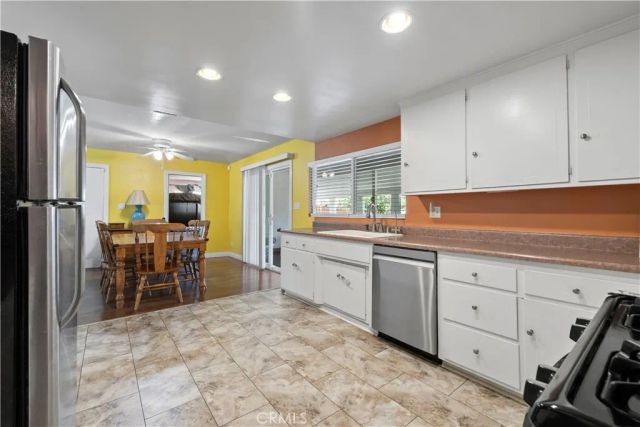 11980 Auburn Avenue, Yucaipa, CA 92399