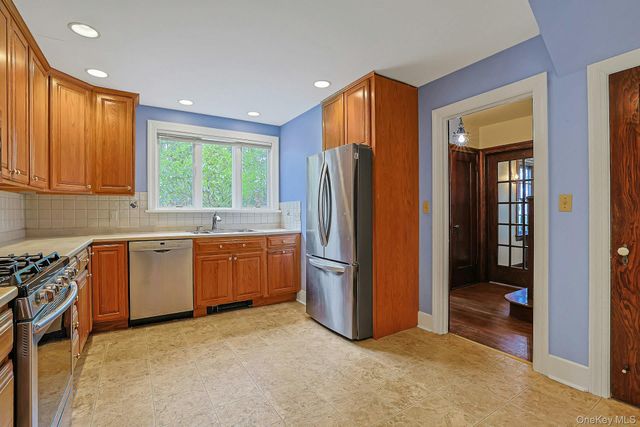 120 Harvard Drive, Hartsdale, NY 10530
