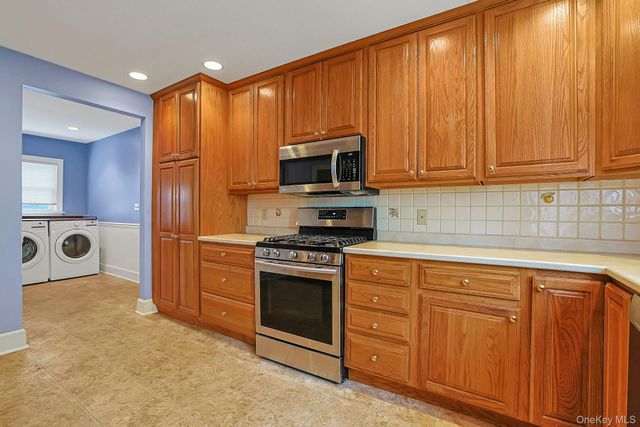 120 Harvard Drive, Hartsdale, NY 10530