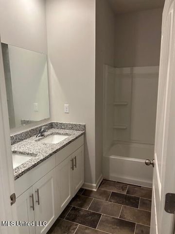 2214 Hyacinth Lane, Hernando, MS 38632