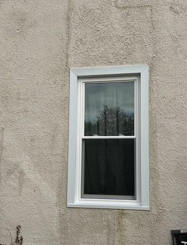 608 W Michigan, Paw Paw Vllg, MI 49079