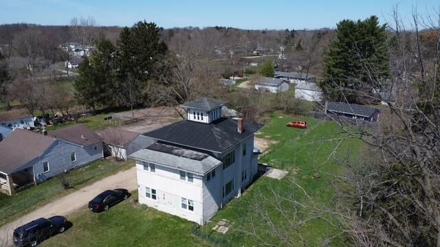 608 W Michigan, Paw Paw Vllg, MI 49079