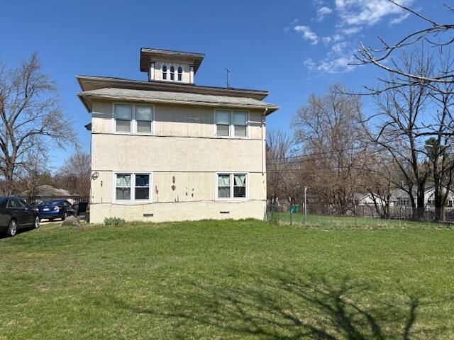 608 W Michigan, Paw Paw Vllg, MI 49079