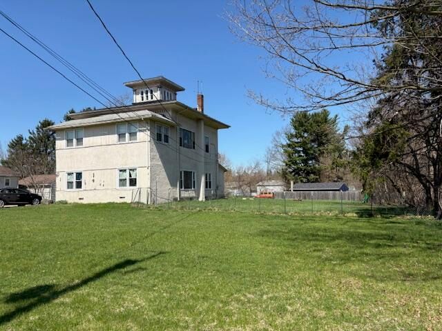 608 W Michigan, Paw Paw Vllg, MI 49079