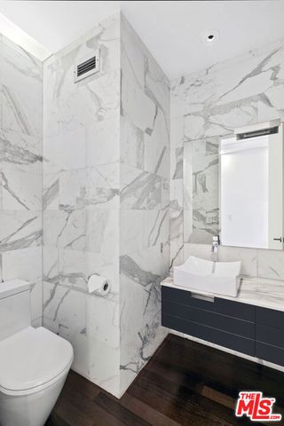 1100 Alta Loma Road 1505, West Hollywood, CA 90069