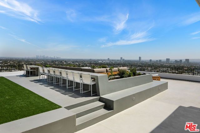 1100 Alta Loma Road 1505, West Hollywood, CA 90069