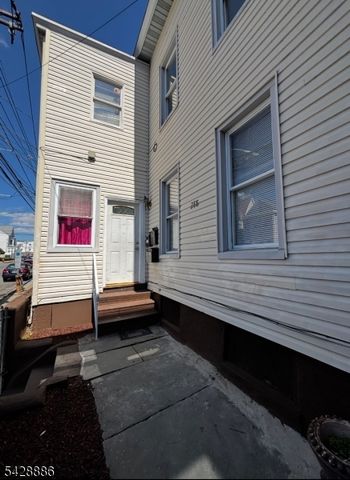 288 Totowa Ave, Paterson City, NJ 07502
