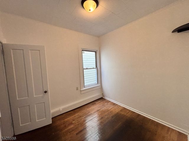 288 Totowa Ave, Paterson City, NJ 07502