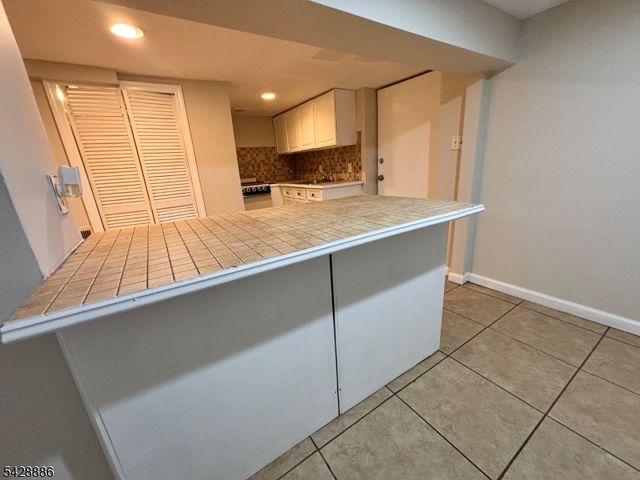 288 Totowa Ave, Paterson City, NJ 07502