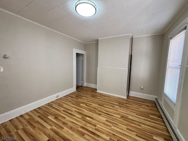 288 Totowa Ave, Paterson City, NJ 07502