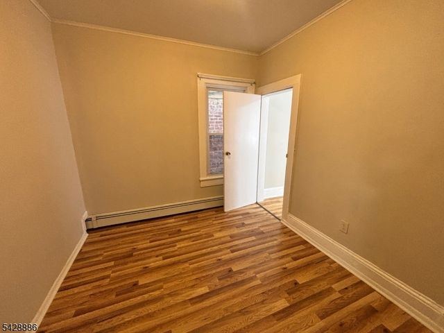 288 Totowa Ave, Paterson City, NJ 07502