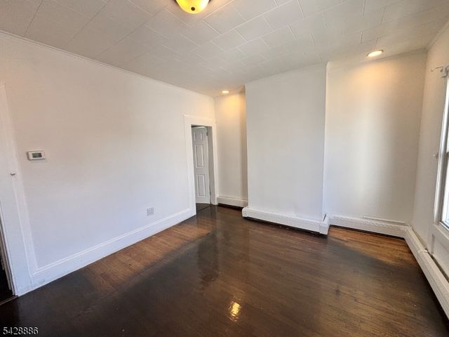 288 Totowa Ave, Paterson City, NJ 07502