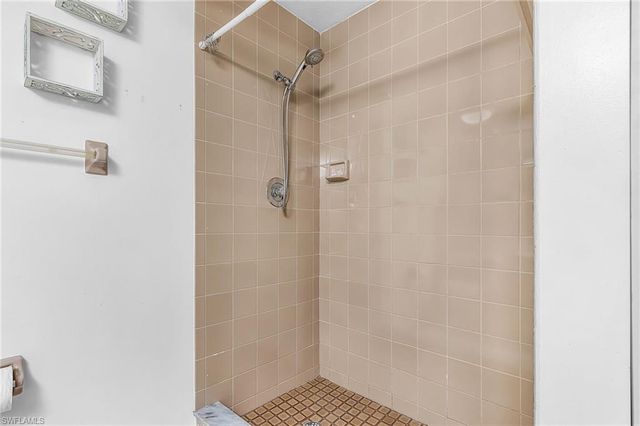 8677 Whispering Pines DR, St. James City, FL 33956