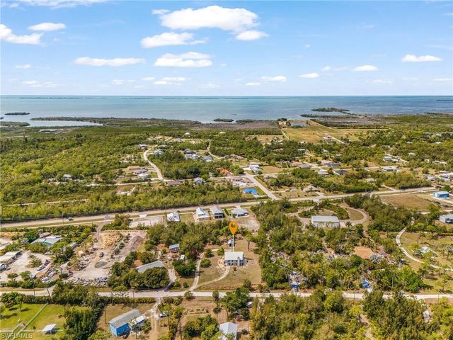 8677 Whispering Pines DR, St. James City, FL 33956