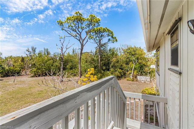 8677 Whispering Pines DR, St. James City, FL 33956