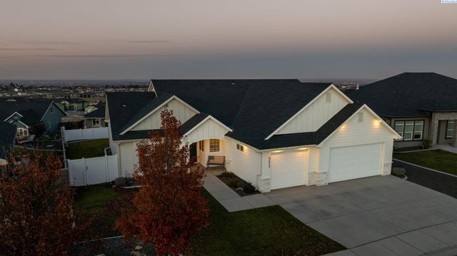 5622 W 41st Ave, Kennewick, WA 99338