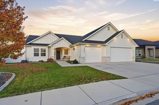 5622 W 41st Ave, Kennewick, WA 99338