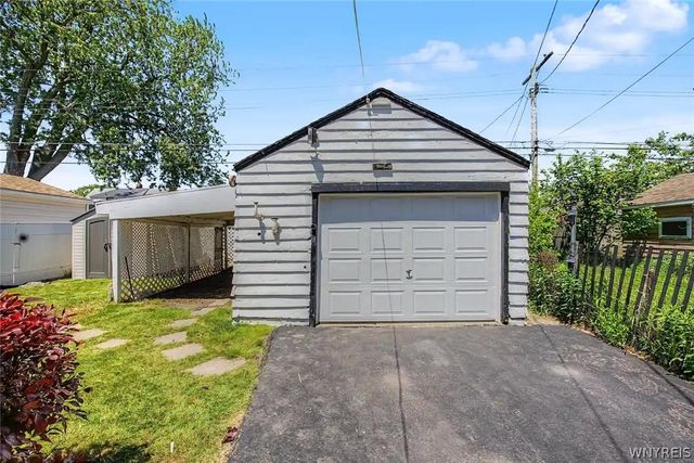 145 Hoover Avenue, Tonawanda, NY 14217
