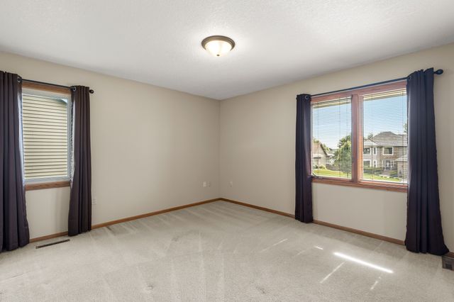 1006 NE Trilein Drive, Ankeny, IA 50021